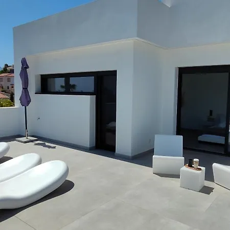 Willa White Flamingo