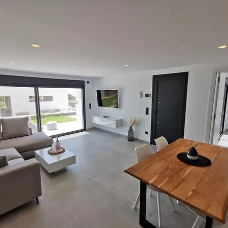 Willa White Flamingo