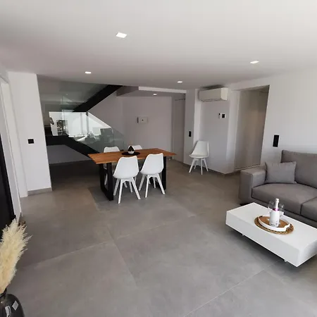 Willa White Flamingo Calpe